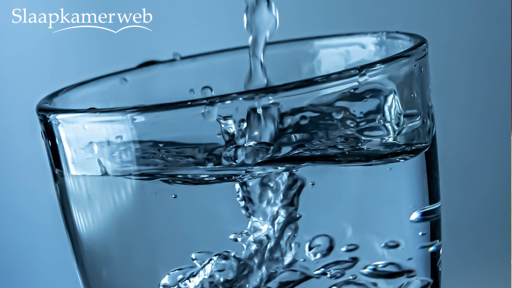 Water drinken voor het slapengaan, ontdek welke voordelen het met zich meebrengt.