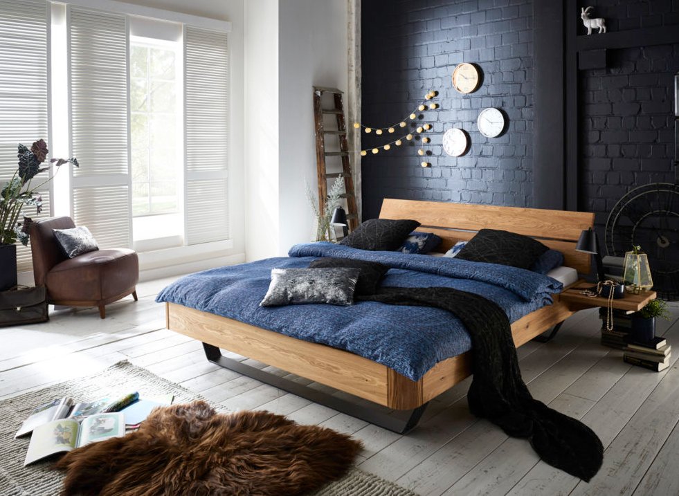 Tweepersoons houten bed | Skive |