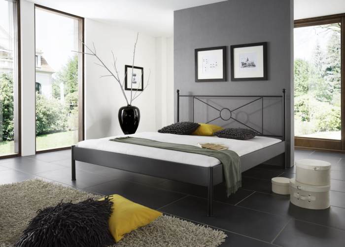 Metalen bed Mondena mat zwart structuur